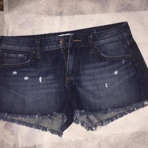 Greywire cut off short with a little Distress